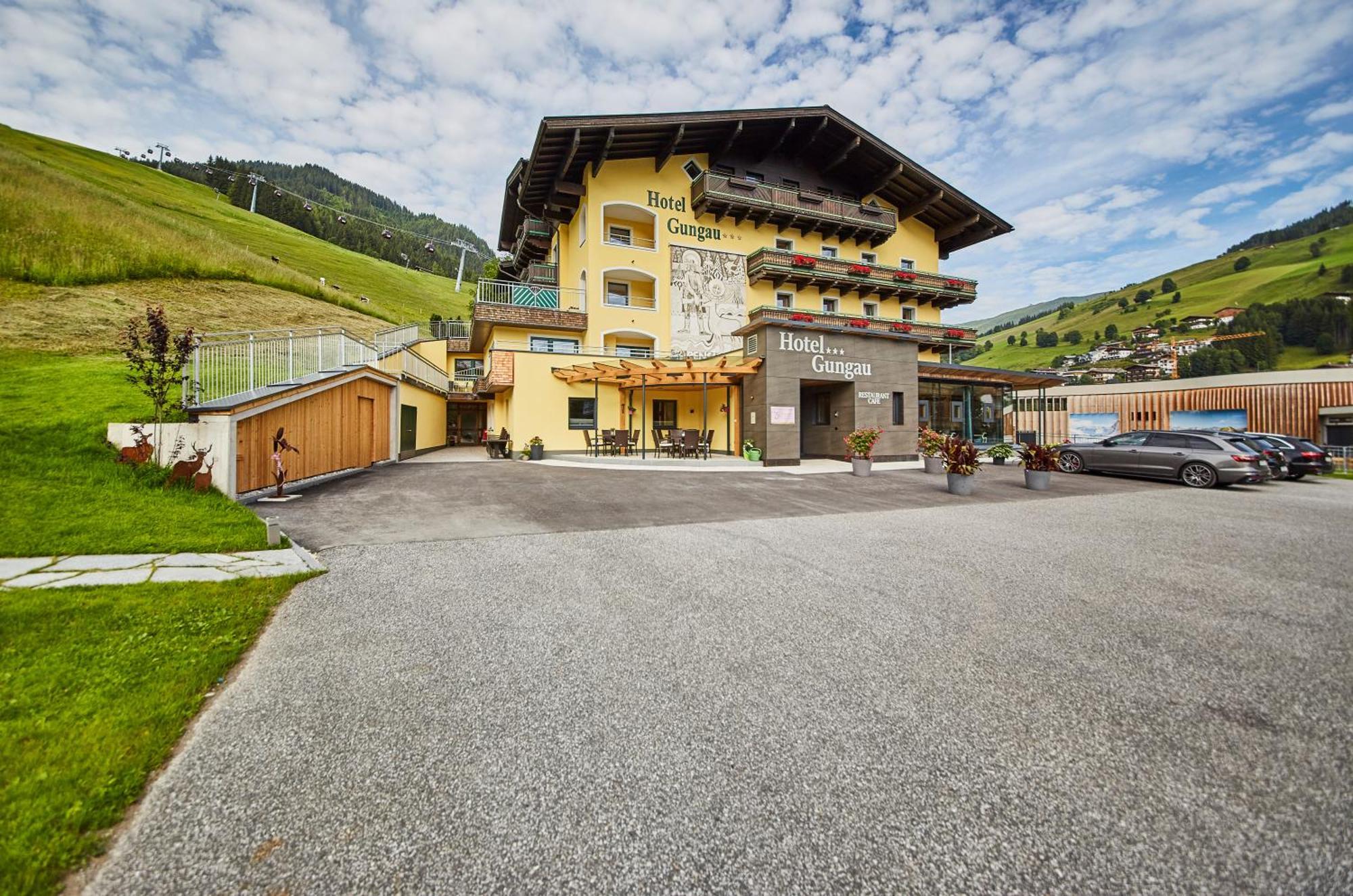 Hotel Gungau Saalbach-Hinterglemm Bagian luar foto